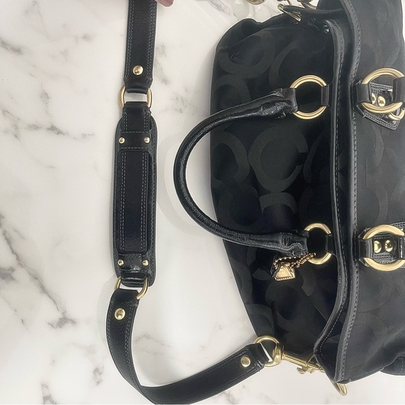 Authentic COACH Julianne tote in black monogram canvas - Picture 8 of 11